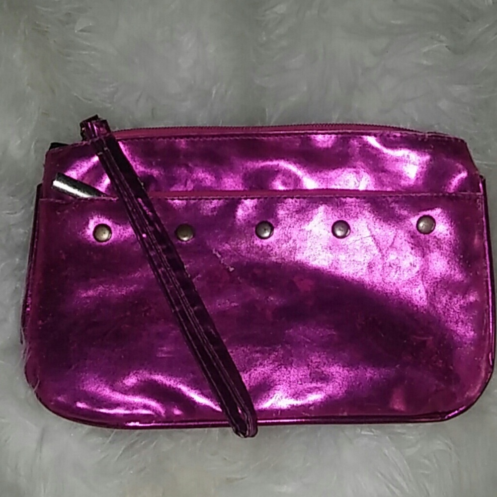 Unknown brand wristlet
